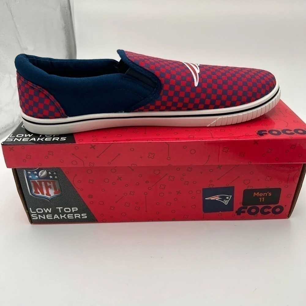 New England Patriots Checkered Canvas Slide-On Slippers – Size 11